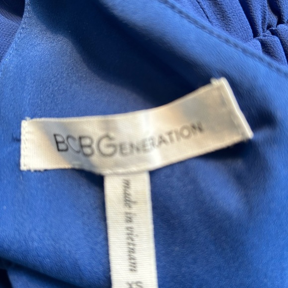 BCBGeneration blue mini dress v neck line - Picture 7 of 8